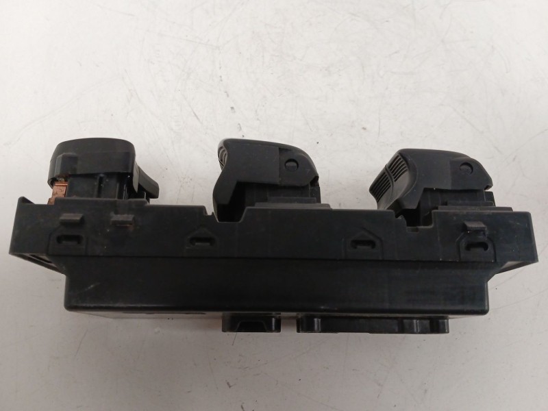Recambio de mando elevalunas delantero izquierdo para nissan x-trail iii (t32_, t32r, t32rr) 1.6 dci all mode 4x4-i (nt32) refer Recambio de mando elevalunas delantero izquierdo para nissan x-trail iii (t32_, t32r, t32rr) 1.6 dci all mode 4x4-i (nt32) refer