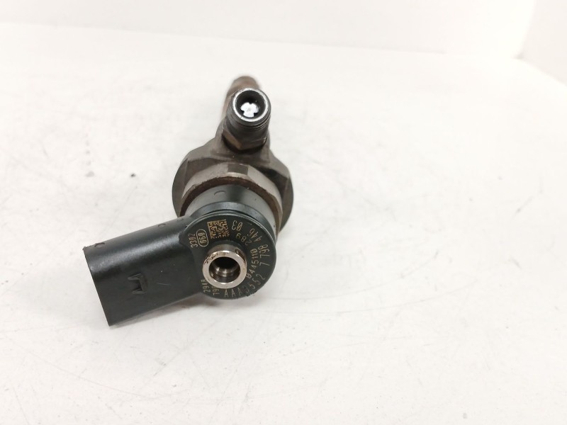Recambio de inyector para bmw 1 (e81) 118 d referencia OEM IAM 0445110289  779844603