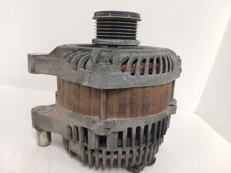 Recambio de alternador para peugeot 407 sw (6e_, 6d_) 2.0 referencia OEM IAM 9654752880 CL18 A004TJ0084C Recambio de alternador para peugeot 407 sw (6e_, 6d_) 2.0 referencia OEM IAM 9654752880 CL18 A004TJ0084C