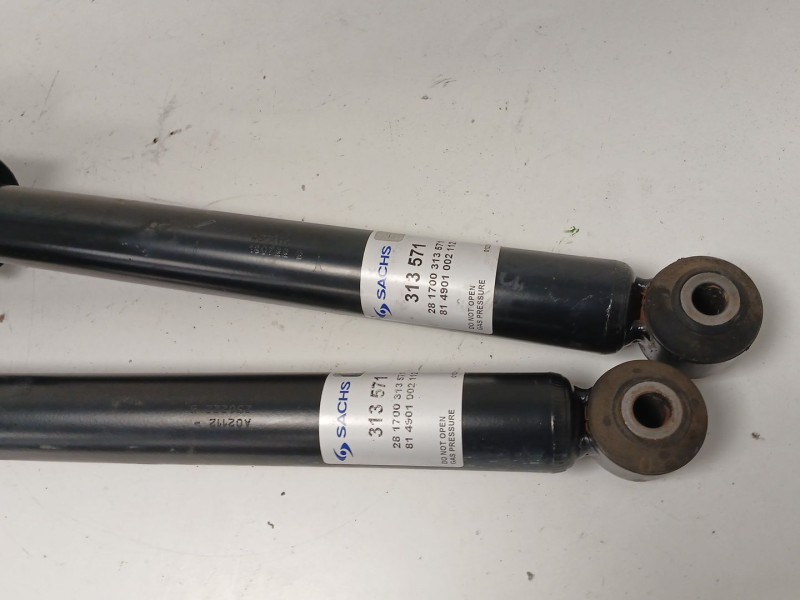 Recambio de juego amortiguadores trasero para opel corsa d (s07) 1.3 cdti (l08, l68) referencia OEM IAM    Recambio de juego amortiguadores trasero para opel corsa d (s07) 1.3 cdti (l08, l68) referencia OEM IAM