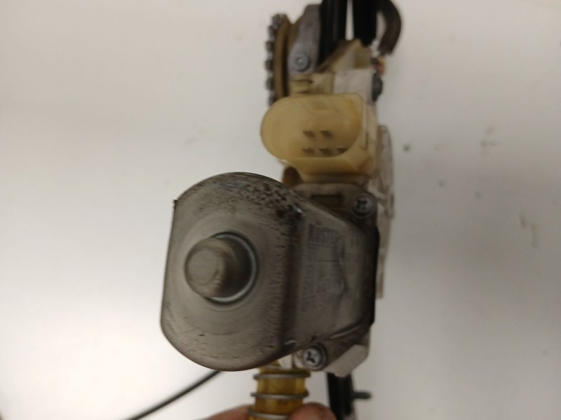 Recambio de elevalunas delantero derecho para bmw 1 (e81) 118 d referencia OEM IAM E840311607B  