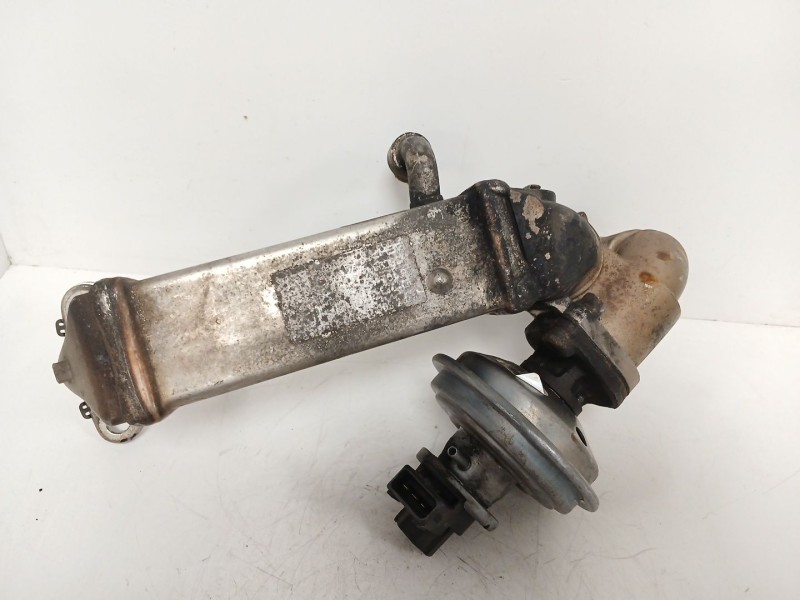 Recambio de valvula egr para bmw 1 (e81) 118 d referencia OEM IAM   