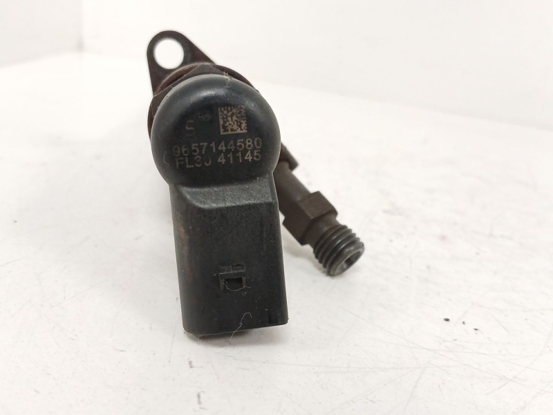 Recambio de inyector para citroën c4 i (lc_) 2.0 hdi referencia OEM IAM 9657144580   Recambio de inyector para citroën c4 i (lc_) 2.0 hdi referencia OEM IAM 9657144580