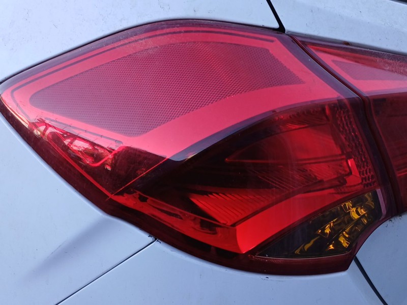 Recambio de piloto trasero izquierdo para kia cee´d (jd) 1.6 crdi 110 referencia OEM IAM   