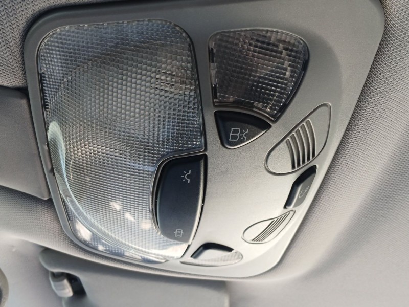 Recambio de luz interior para mercedes-benz clk (c209) clk 240 (209.361) referencia OEM IAM    Recambio de luz interior para mercedes-benz clk (c209) clk 240 (209.361) referencia OEM IAM