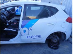 Recambio de puerta trasera izquierda para kia cee´d (jd) 1.6 crdi 110 referencia OEM IAM    2