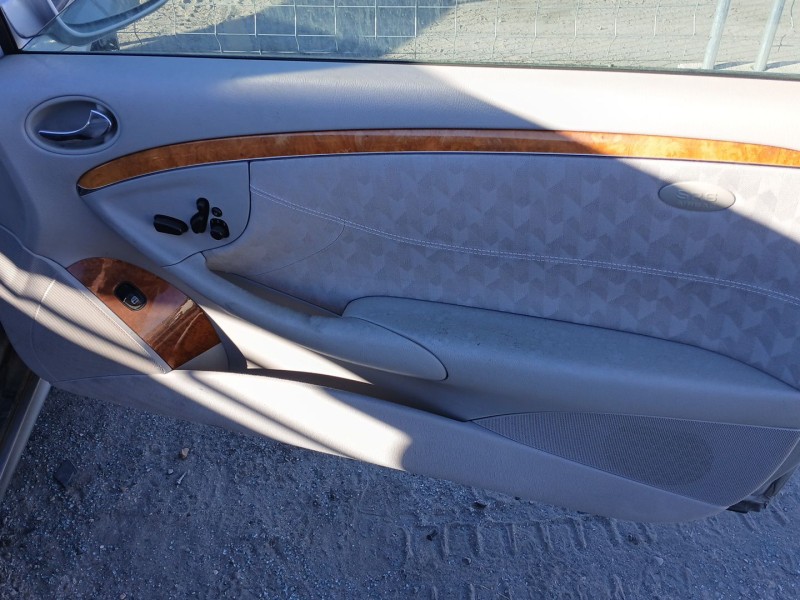 Recambio de elevalunas delantero derecho para mercedes-benz clk (c209) clk 240 (209.361) referencia OEM IAM    Recambio de elevalunas delantero derecho para mercedes-benz clk (c209) clk 240 (209.361) referencia OEM IAM