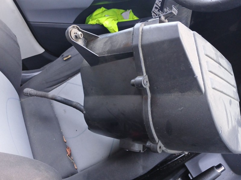 Recambio de filtro aire para seat ibiza iv (6j5, 6p1) 1.6 tdi referencia OEM IAM    Recambio de filtro aire para seat ibiza iv (6j5, 6p1) 1.6 tdi referencia OEM IAM