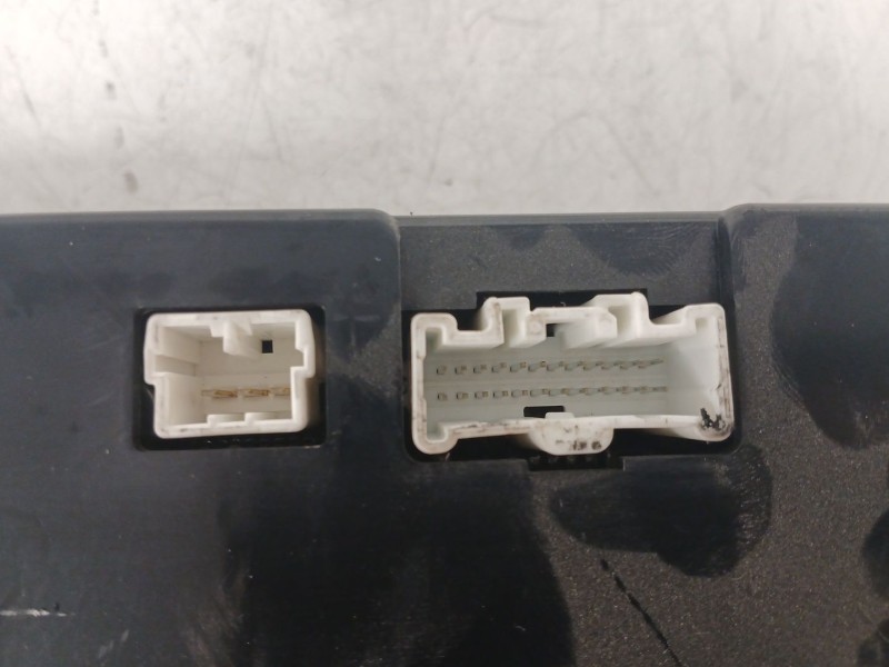 Recambio de mando climatizador para land rover range rover sport i (l320) 2.7 d 4x4 referencia OEM IAM   