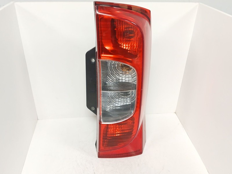 Recambio de piloto trasero derecho para citroën nemo monospace 1.4 hdi referencia OEM IAM 13202FA  