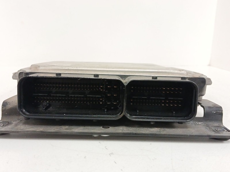 Recambio de centralita motor uce para volkswagen passat b6 variant (3c5) 2.0 tdi referencia OEM IAM 03G906021NK EDC16U34 0281013