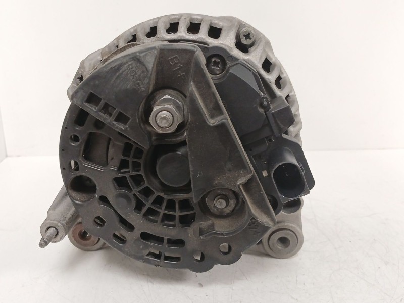 Recambio de alternador para seat ibiza iv (6j5, 6p1) 1.6 tdi referencia OEM IAM   
