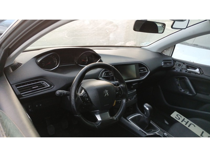 peugeot 308 ii (lb_, lp_, lw_, lh_, l3_) del año 2015