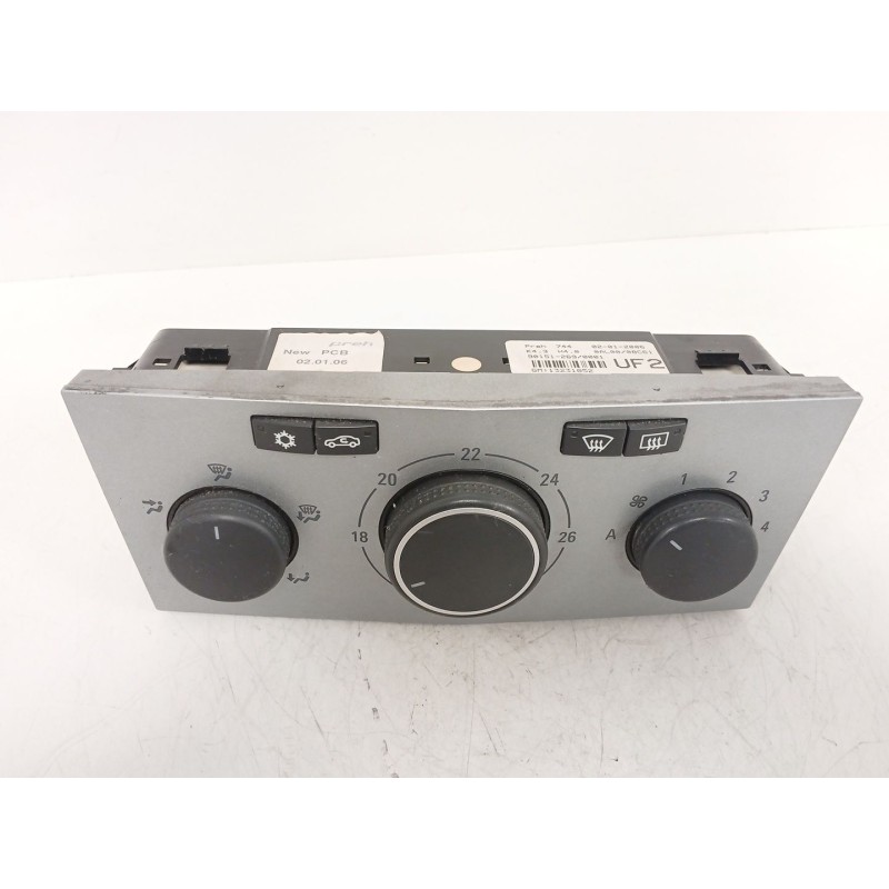 Recambio de mando calefaccion / aire acondicionado para opel astra h gtc (a04) 1.7 cdti (l08) referencia OEM IAM 13231052  
