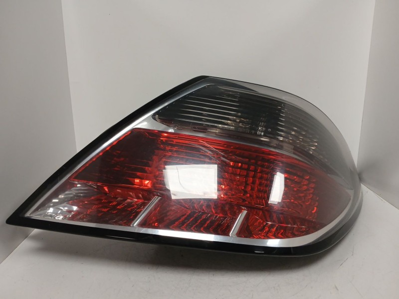 Recambio de piloto trasero derecho para opel astra h gtc (a04) 1.7 cdti (l08) referencia OEM IAM   