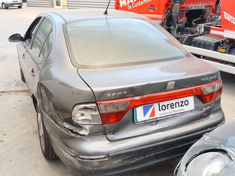 seat toledo ii (1m2) del año 2004