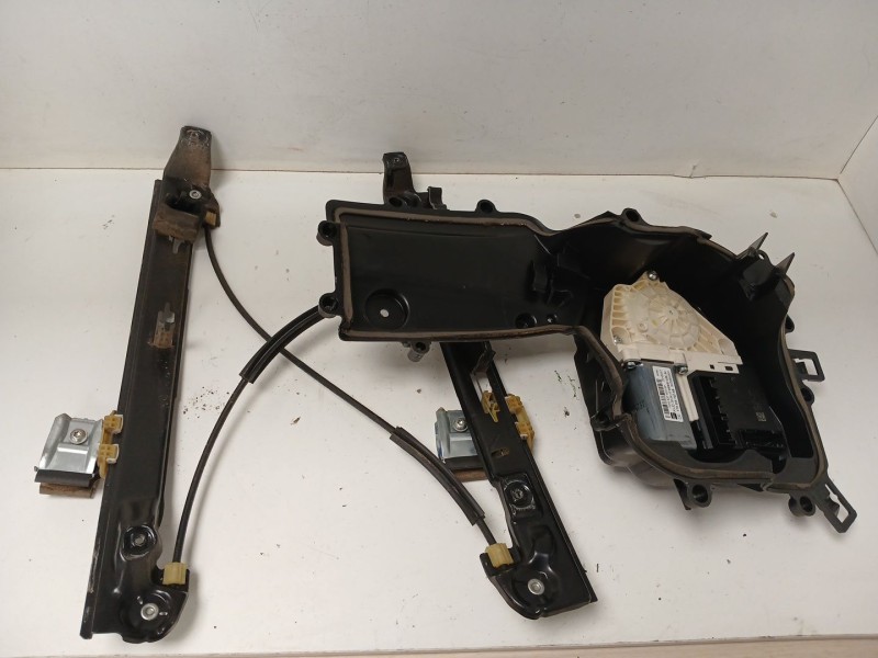 Recambio de elevalunas delantero derecho para seat leon (1p1) 1.4 tsi referencia OEM IAM 1T0959702AB  1P0837402M