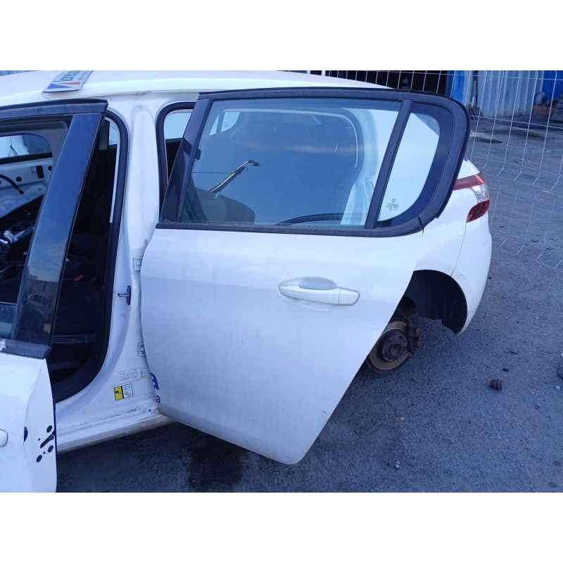 Recambio de puerta trasera izquierda para peugeot 308 ii (lb_, lp_, lw_, lh_, l3_) 1.6 hdi / bluehdi 115 referencia OEM IAM   
