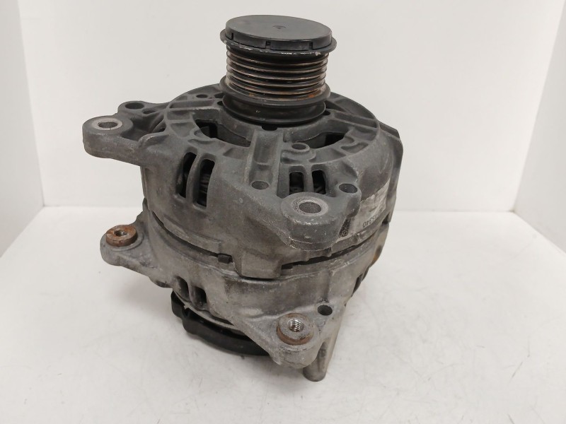 Recambio de alternador para audi a4 b7 avant (8ed) 2.0 tdi referencia OEM IAM   
