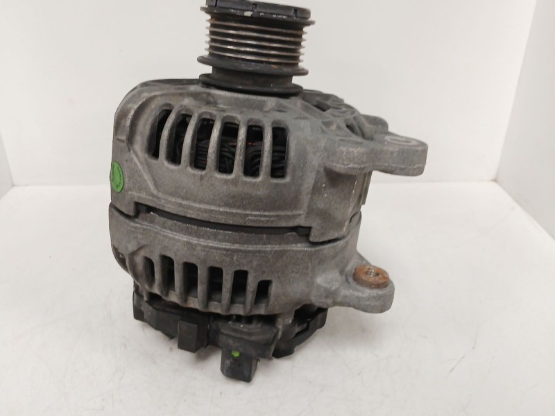 Recambio de alternador para audi a4 b7 avant (8ed) 2.0 tdi referencia OEM IAM   