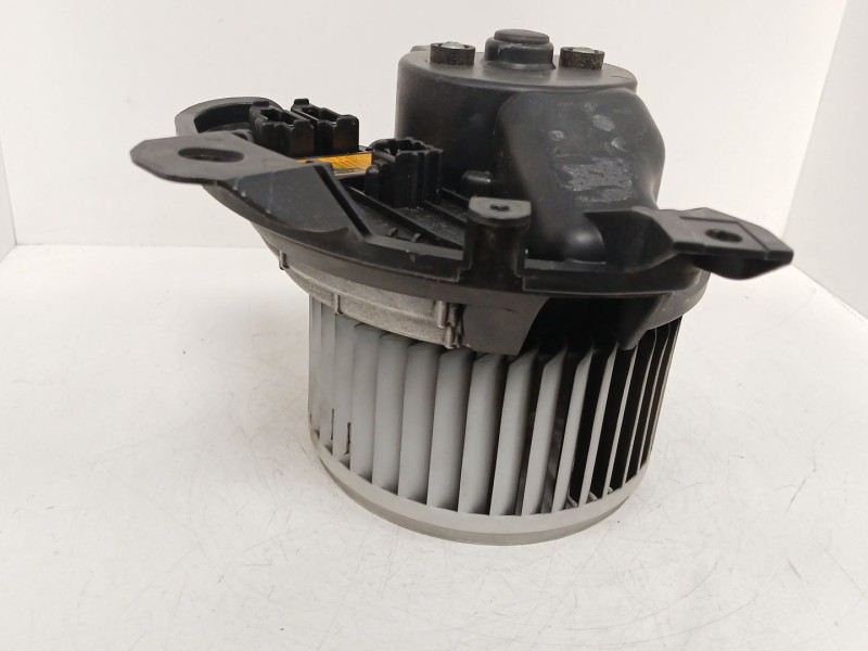 Recambio de motor calefaccion para opel corsa d (s07) 1.3 cdti (l08, l68) referencia OEM IAM   