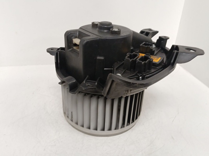 Recambio de motor calefaccion para opel corsa d (s07) 1.3 cdti (l08, l68) referencia OEM IAM   