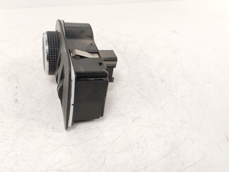 Recambio de mando luces para opel corsa d (s07) 1.3 cdti (l08, l68) referencia OEM IAM 13310331  321410