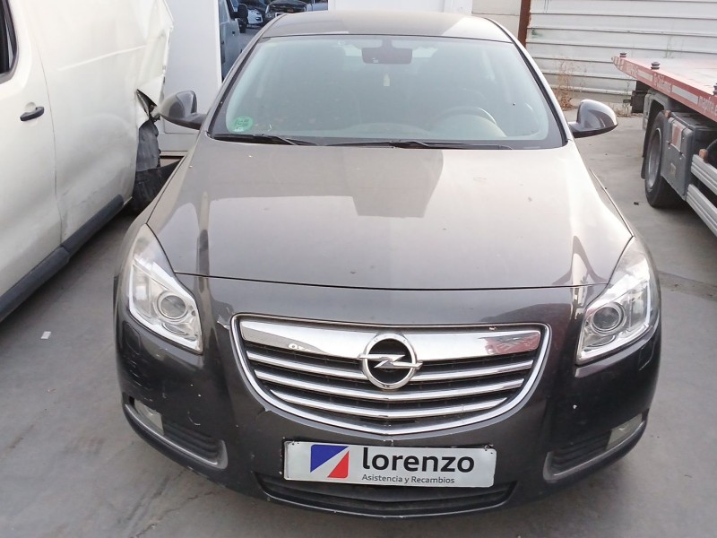 opel insignia a sedán (g09) del año 2009