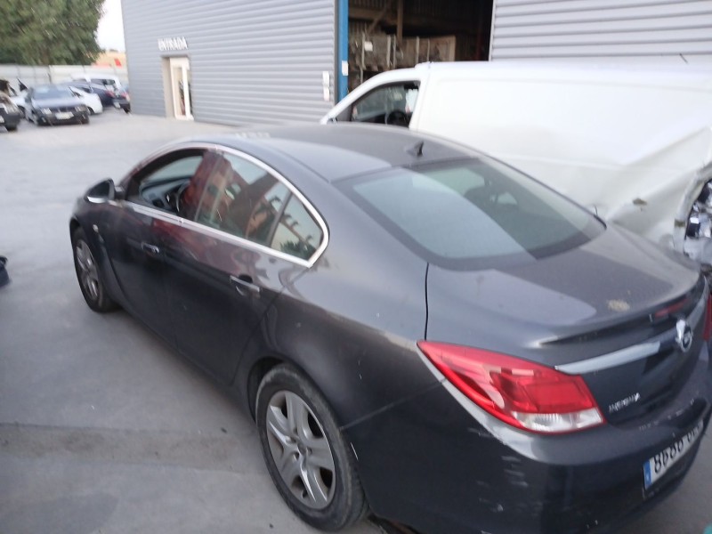 opel insignia a sedán (g09) del año 2009