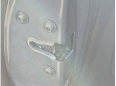 Recambio de cerradura puerta trasera izquierda para opel insignia a sedán (g09) 1.8 (69) referencia OEM IAM