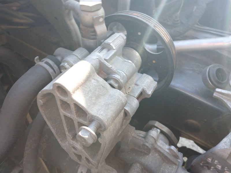 Recambio de bomba direccion para opel insignia a sedán (g09) 1.8 (69) referencia OEM IAM   