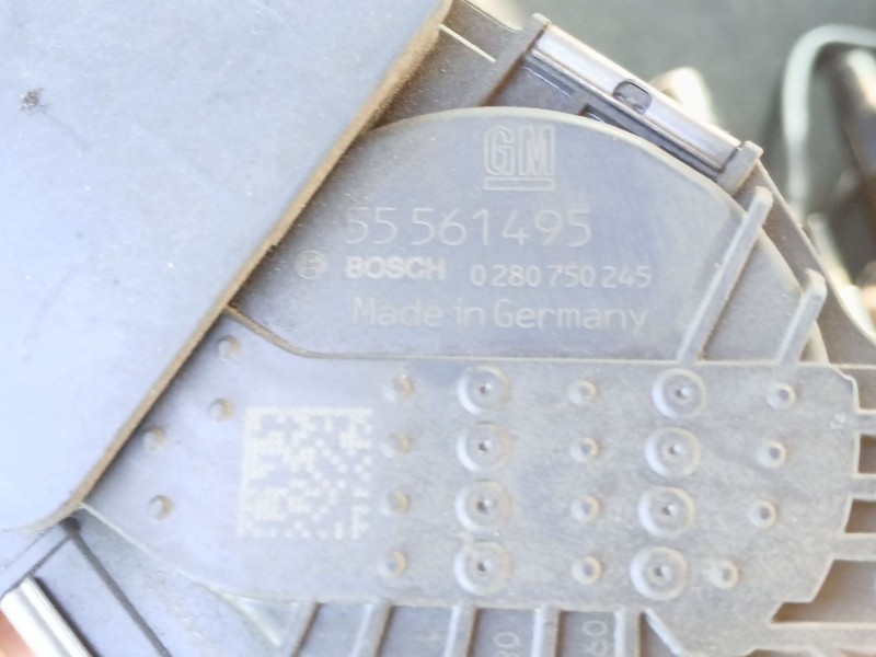 Recambio de caja mariposa para opel insignia a sedán (g09) 1.8 (69) referencia OEM IAM 55561495  