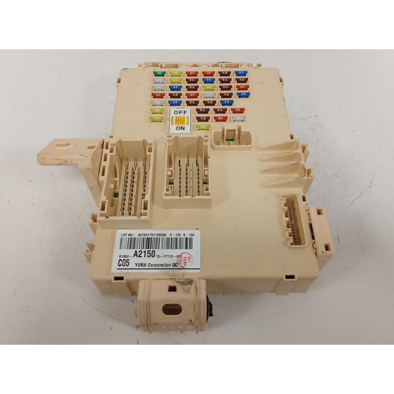 Recambio de caja reles / fusibles para kia cee´d (jd) 1.6 crdi 110 referencia OEM IAM   