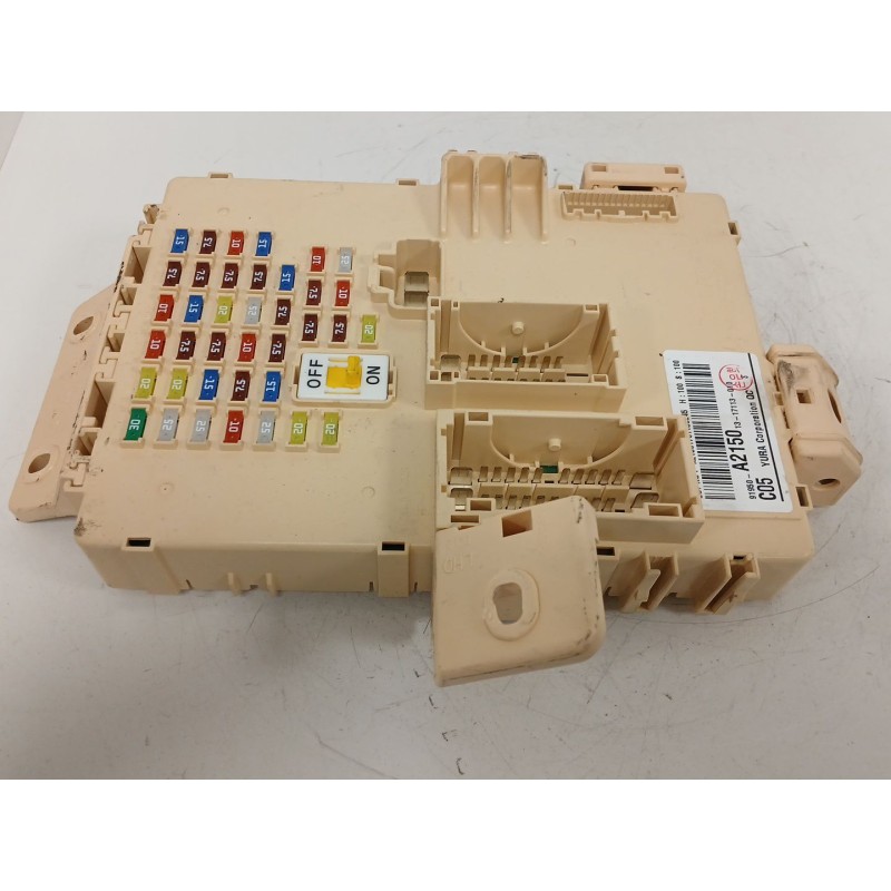 Recambio de caja reles / fusibles para kia cee´d (jd) 1.6 crdi 110 referencia OEM IAM   