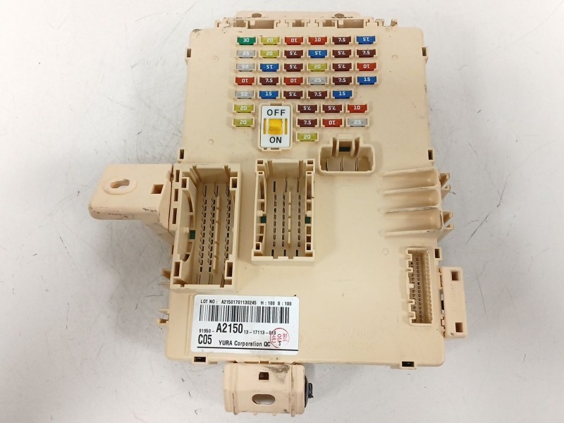Recambio de caja reles / fusibles para kia cee´d (jd) 1.6 crdi 110 referencia OEM IAM   