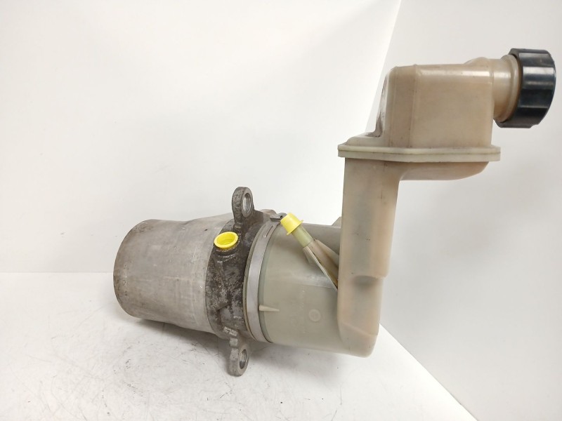 Recambio de bomba servodireccion para ford fiesta (cbk) ambiente referencia OEM IAM 5S613K514CB  