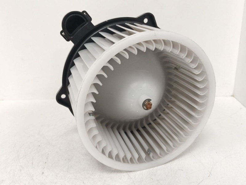 Recambio de motor calefaccion para hyundai i30 (pde, pd, pden) 1.5 referencia OEM IAM 97113A400  