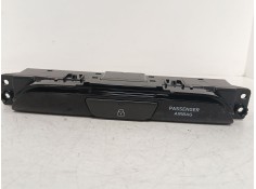 Recambio de interruptor para hyundai i30 (pde, pd, pden) 1.5 referencia OEM IAM 93770G4AA0   2