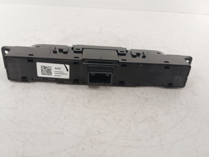 Recambio de interruptor para hyundai i30 (pde, pd, pden) 1.5 referencia OEM IAM 93770G4AA0  