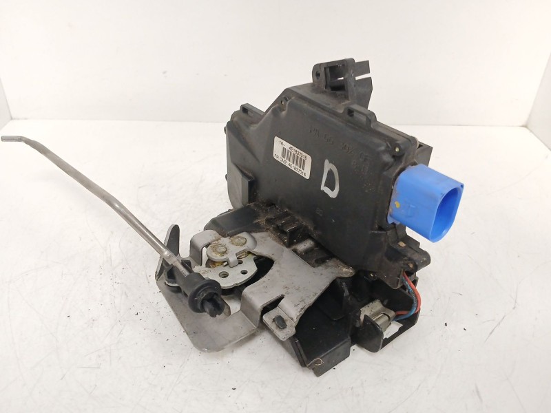 Recambio de cerradura puerta delantera derecha para audi a3 (8p1) 2.0 tdi 16v referencia OEM IAM 4E1837016  