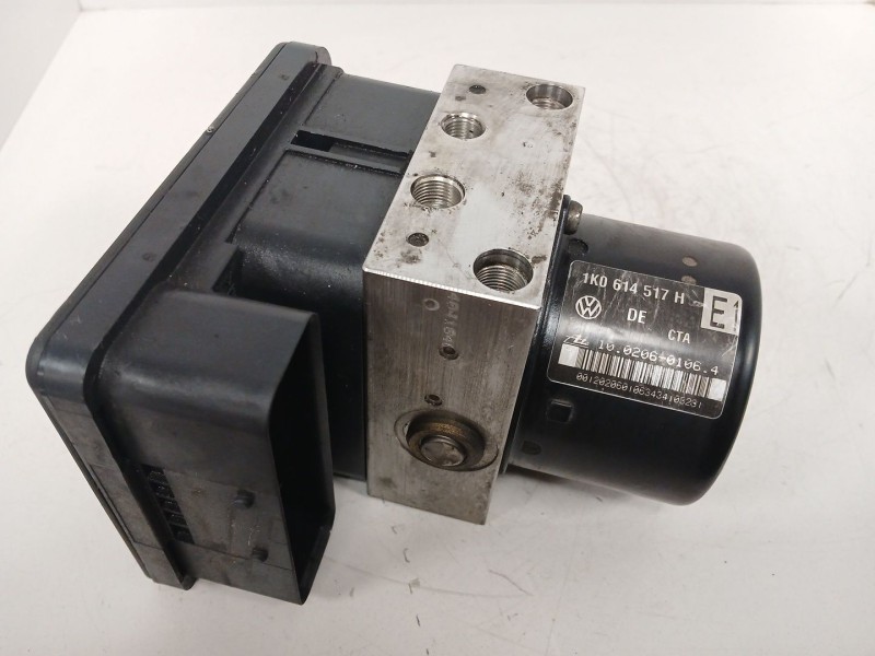 Recambio de abs para audi a3 (8p1) 2.0 tdi 16v referencia OEM IAM 1K0614517H  