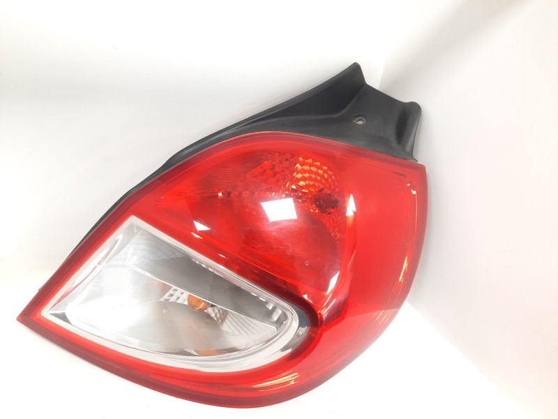 Recambio de piloto trasero derecho para renault clio iii authentique referencia OEM IAM 8200776050  