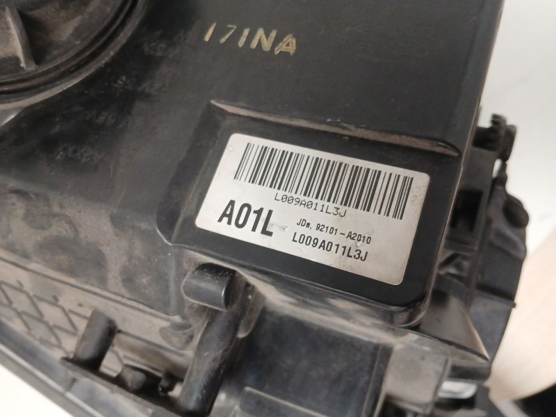 Recambio de faro izquierdo para kia cee´d (jd) 1.6 crdi 110 referencia OEM IAM L009A011L3J  