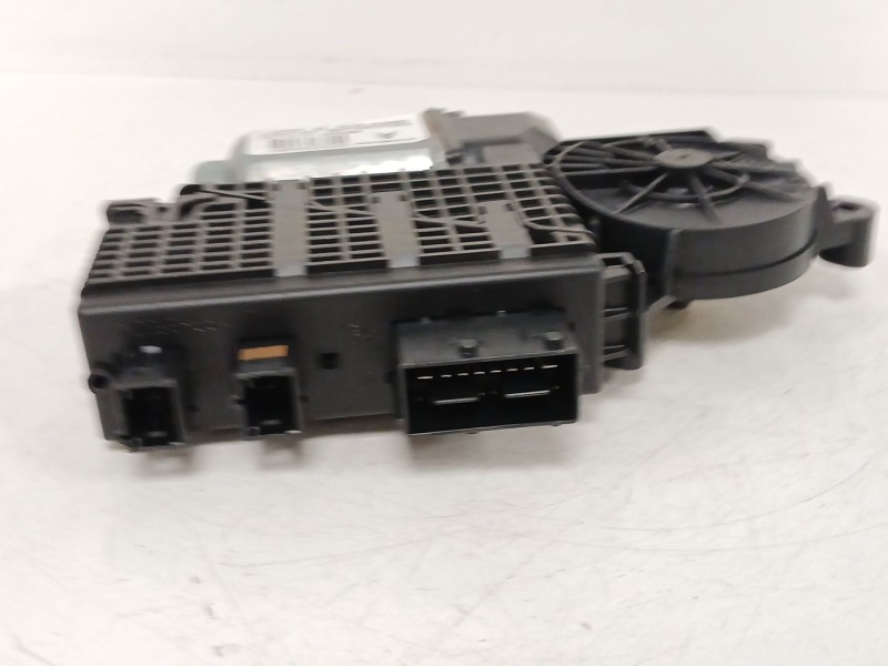 Recambio de motor elevalunas delantero izquierdo para citroën c4 picasso i monospace (ud_) 1.6 hdi referencia OEM IAM 9682495680