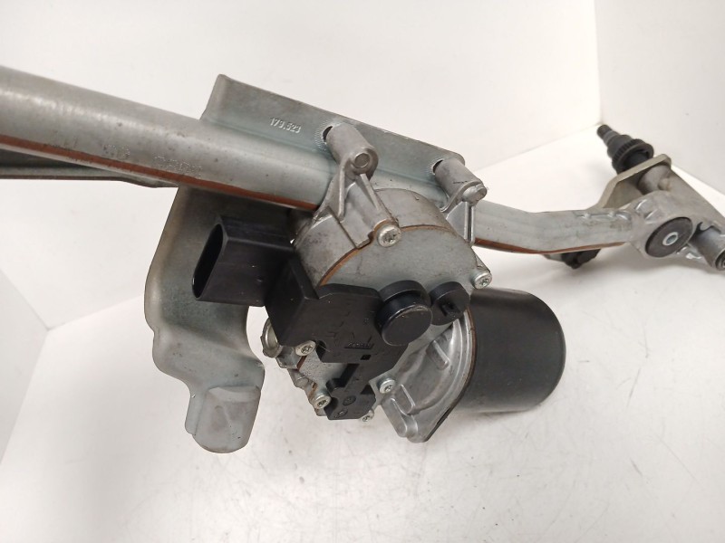 Recambio de motor limpia delantero para bmw 1 (e87) 118 d referencia OEM IAM 692570601  4085N