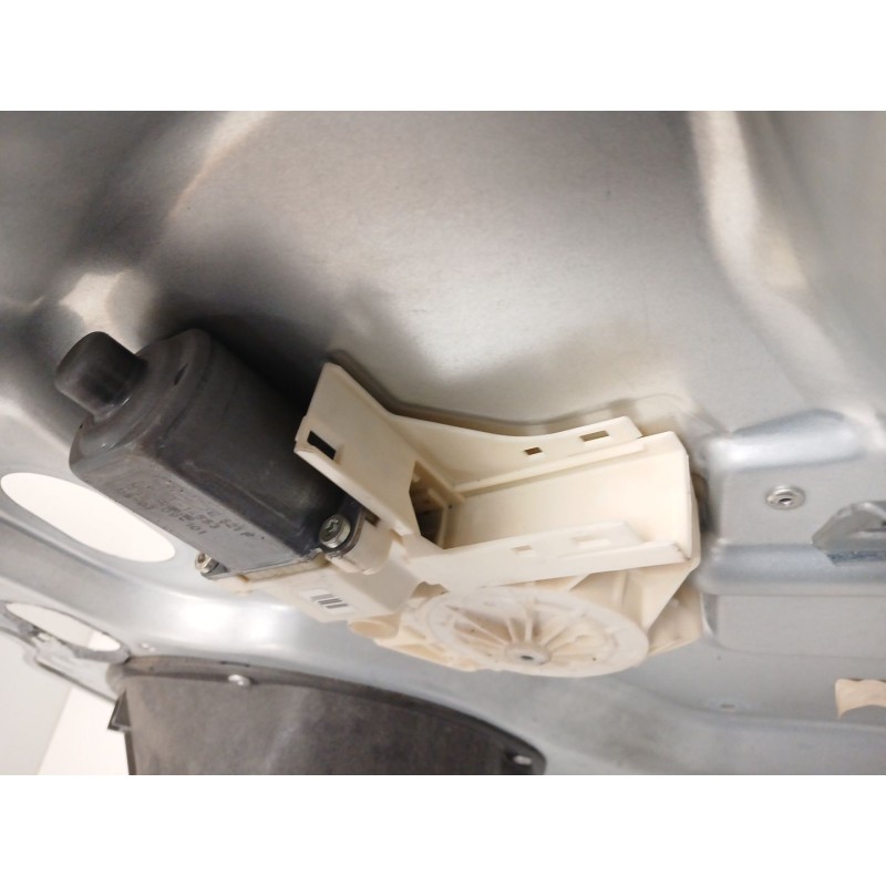 Recambio de elevalunas delantero derecho para ford focus ii (da_, hcp, dp) 1.6 referencia OEM IAM 984697203  