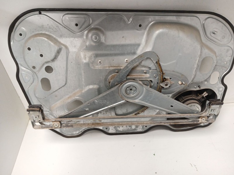 Recambio de elevalunas delantero derecho para ford focus ii (da_, hcp, dp) 1.6 referencia OEM IAM 984697203  