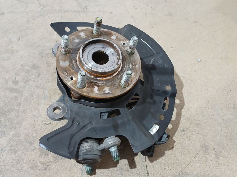 Recambio de mangueta delantera izquierda para hyundai i30 (pde, pd, pden) 1.5 referencia OEM IAM   