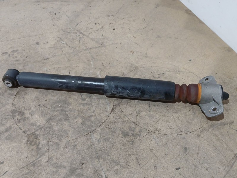 Recambio de amortiguador trasero izquierdo para hyundai i30 (pde, pd, pden) 1.5 referencia OEM IAM 55300G000  
