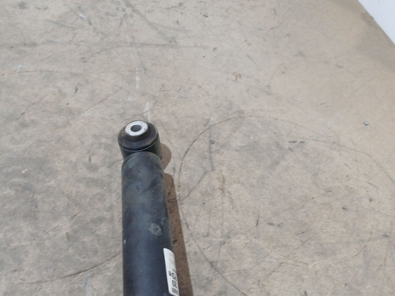Recambio de amortiguador trasero izquierdo para hyundai i30 (pde, pd, pden) 1.5 referencia OEM IAM 55300G000  